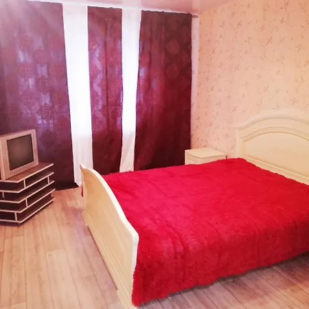 Apartment Квартира У Лошицкого Парка